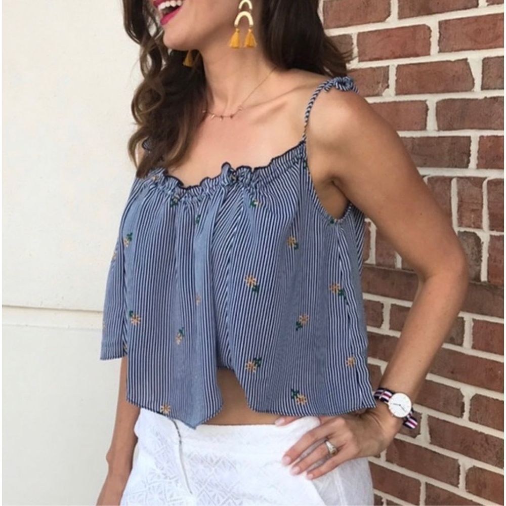 Cropped Bishop + Young Spaghetti Strap Top Size S